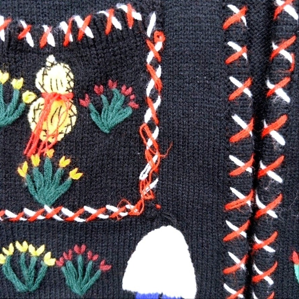 Vintage 70s Collage Womens M Embroidered Applique Folk Art Sweater Vest Boho - Picture 4 of 8